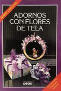 adornos con flores de tela
