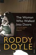 The Woman who Walked Into Doors (en Inglés)