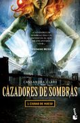 Cazadores de Sombras 1. Ciudad de Hueso - Cassandra Clare - Libro Físico