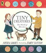 Tiny Creatures: The World of Microbes (Read and Wonder (Paperback)) (en Inglés)