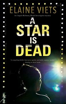 portada Star Is Dead (en Inglés)