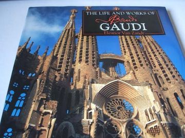 portada Gaudi (en Inglés)
