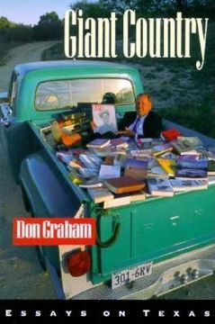 portada giant country: essays on texas (en Inglés)