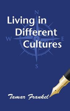 portada Living in Different Cultures (en Inglés)