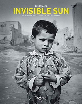 portada Invisible Sun: The Power of Hope Through the Eyes of Children (en Inglés)