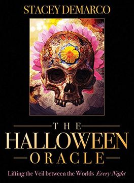 portada Halloween Oracle: Lifting the Veil Between the Worlds Every Night (en Inglés)