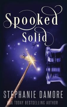 portada Spooked Solid: A Paranormal Cozy Mystery