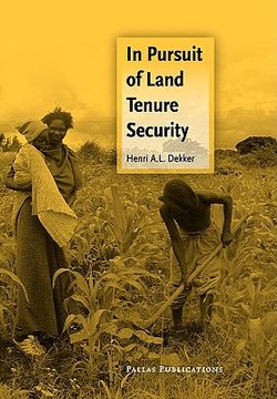portada in pursuit of land tenure security (en Inglés)