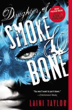 daughter of smoke & bone (en Inglés)