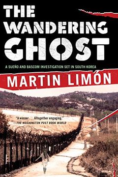 portada The Wandering Ghost: A Sergeants Sueo and Bascom Investigation (Vol. 5) (Sergeants Sueno and Bascom Novel) (en Inglés)