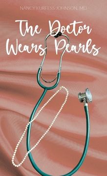 portada The Doctor Wears Pearls (en Inglés)