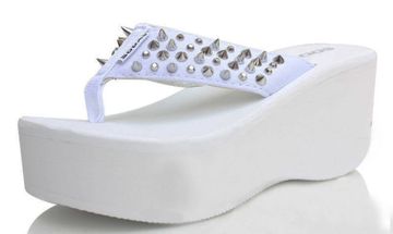 portada SODA Studded Spike Cotton Strap Thong Wedge White Sandal Flip Flops