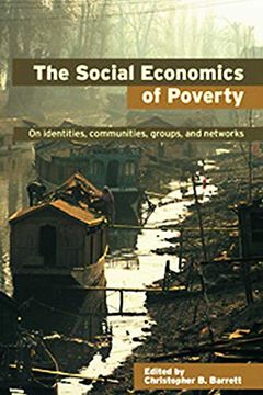 portada The Social Economics of Poverty (Priorities for Development Economics) (en Inglés)