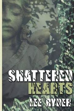 portada Shattered Hearts (en Inglés)