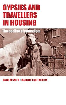 portada Gypsies and Travellers in Housing: The Decline of Nomadism (en Inglés)