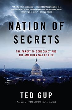 portada Nation of Secrets: The Threat to Democracy and the American Way of Life (en Inglés)