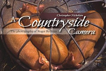 portada A Countryside Camera: The Photography of Roger Redfern (en Inglés)
