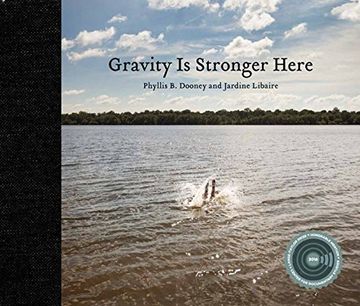 portada Gravity is Stronger Here (en Inglés)