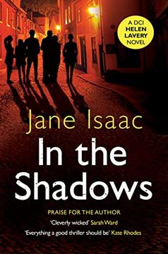 portada In the Shadows: The Chilling Chase Between a Female Detective and a Hidden Shooter That Will Keep You Up at Night (en Inglés)