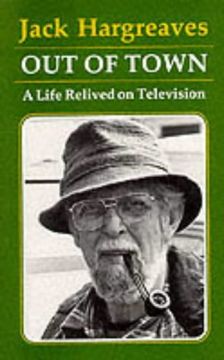portada Out of Town: A Life Relived on Television (en Inglés)