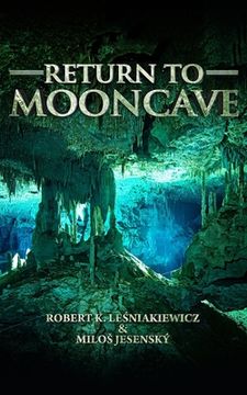 portada Return to Mooncave (en Inglés)