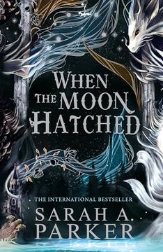 portada When the Moon Hatched (en Inglés)