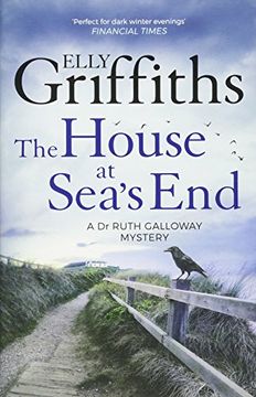 portada The House at Sea's End: The Dr Ruth Galloway Mysteries 3 (in English)