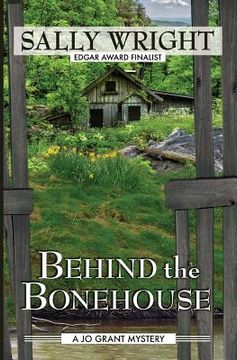 portada Behind the Bonehouse (en Inglés)