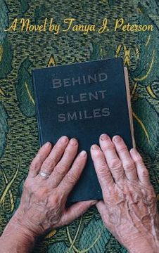 portada Behind Silent Smiles