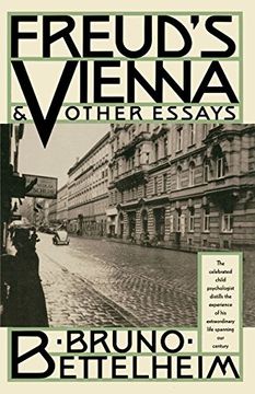 portada Freud's Vienna & Other Essays (en Inglés)