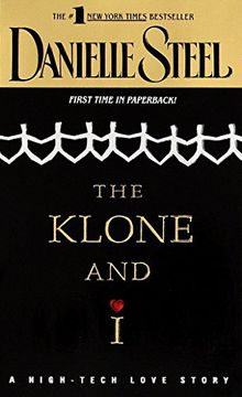 portada The Klone and i: A Novel (in English)
