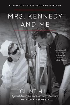 portada mrs. kennedy and me (in English)