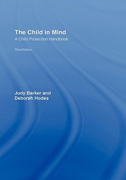 portada the child in mind: a child protection handbook (en Inglés)