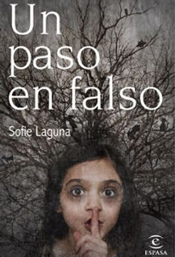 portada Un paso en falso (ESPASA NARRATIVA) (in Spanish)