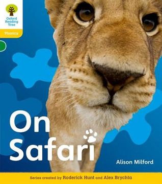 portada on safari. by alison milford, roderick hunt (en Inglés)