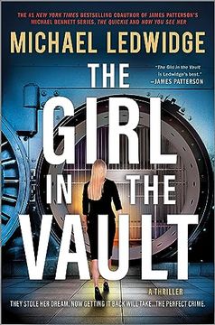 portada The Girl in the Vault: A Thriller (en Inglés)
