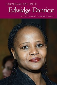 portada Conversations With Edwidge Danticat (Literary Conversations Series) (en Inglés)