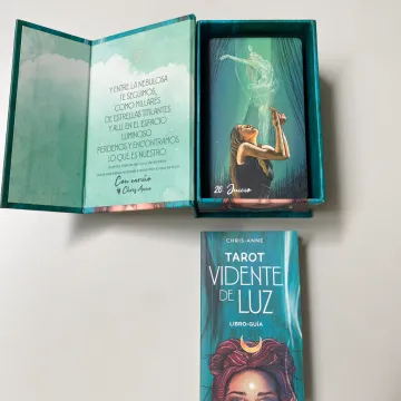 Tarot Vidente de luz: Baraja de 78 cartas y libro guía
