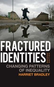 portada Fractured Identities (Revised)