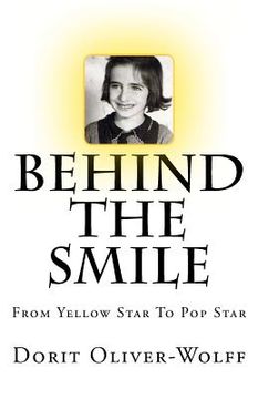 portada Behind The Smile: From Yellow Star To Pop Star (en Inglés)