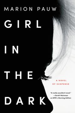 portada Girl in the Dark: A Novel (en Inglés)