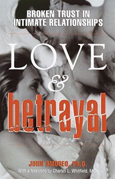 portada Love and Betrayal (in English)