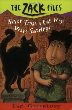 portada Zack Files 07: Never Trust a cat who Wears Earrings (The Zack Files) (en Inglés)