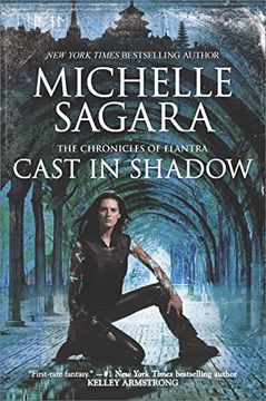 portada Cast in Shadow (The Chronicles of Elantra) (en Inglés)