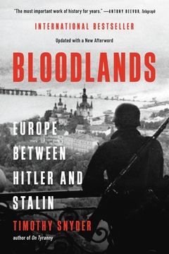 portada Bloodlands: Europe Between Hitler and Stalin (en Inglés)
