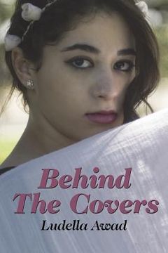 portada Behind the Covers (en Inglés)