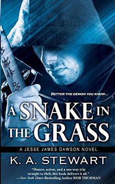 portada A Snake in the Grass (Jesse James Dawson) (en Inglés)