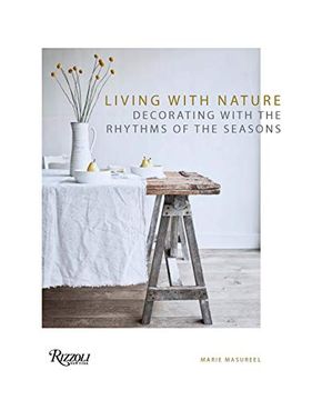 portada Living With Nature: Decorating With the Rhythms of the Seasons (in English)