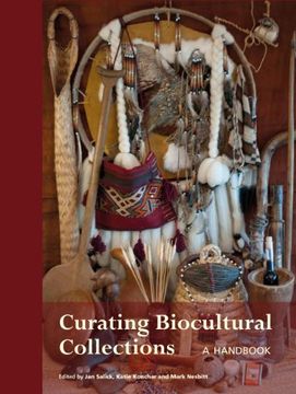 portada Curating Biocultural Collections: A Handbook (en Inglés)