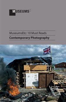 portada 10 Must Reads: Contemporary Photography (en Inglés)